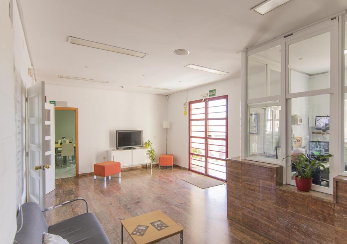 Albergue Inturjoven Huelva - Housity