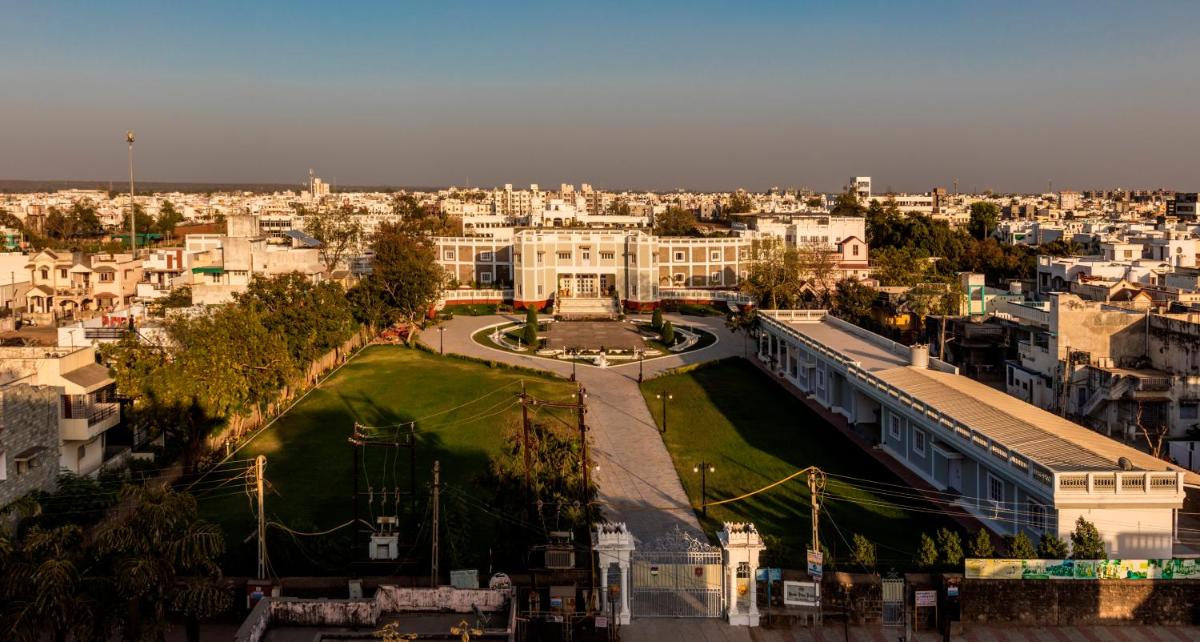 Suitetrails - Dowlat Villas Palace