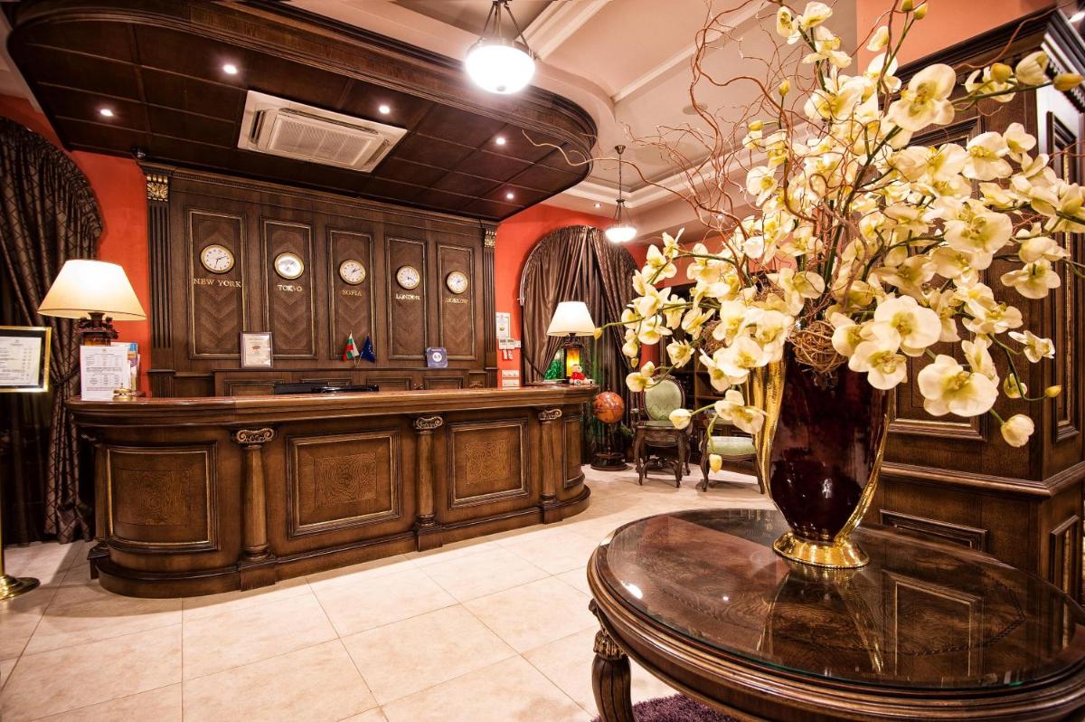 Hotel Chinar - Housity