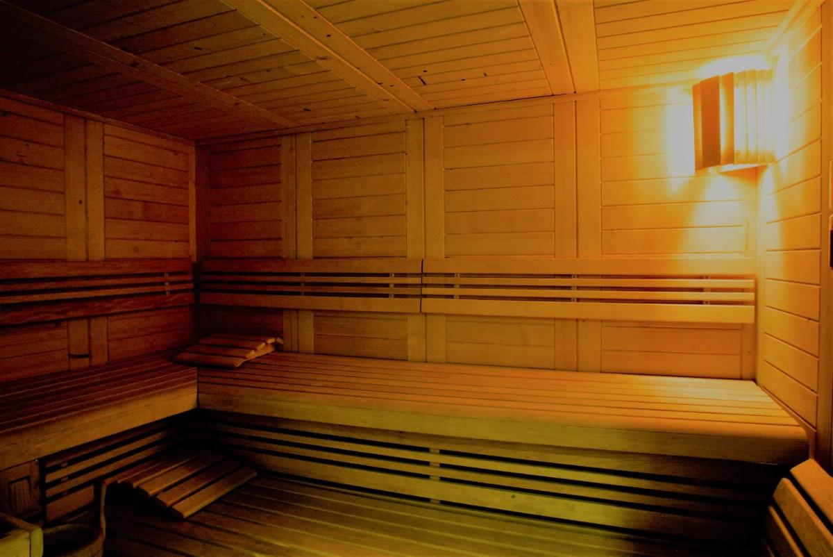 Photo de la galerie de l'établissement La Savoyarde, à Val dʼIsère