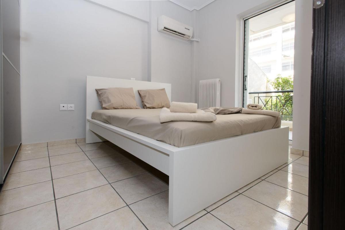 Apartment & Parking 100m Kerameikos Metro - Housity
