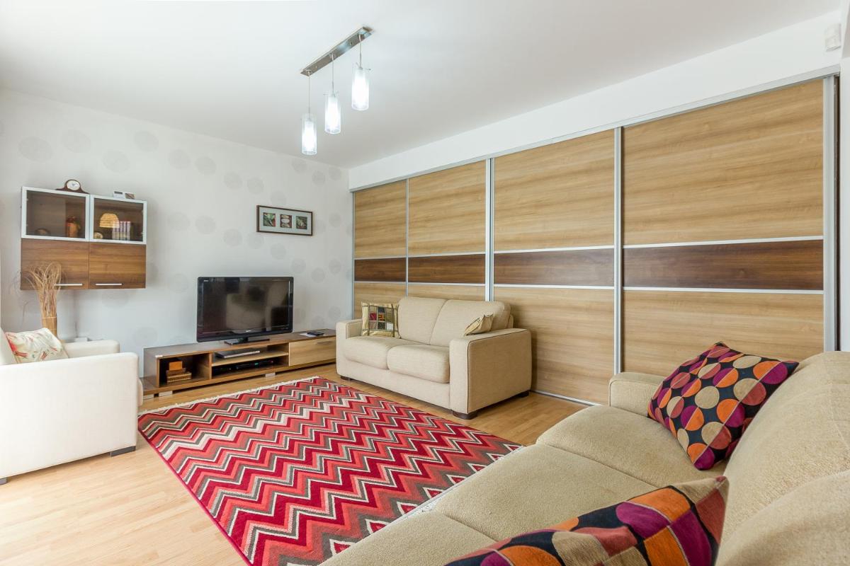 City Apartment Trifoiului - Housity