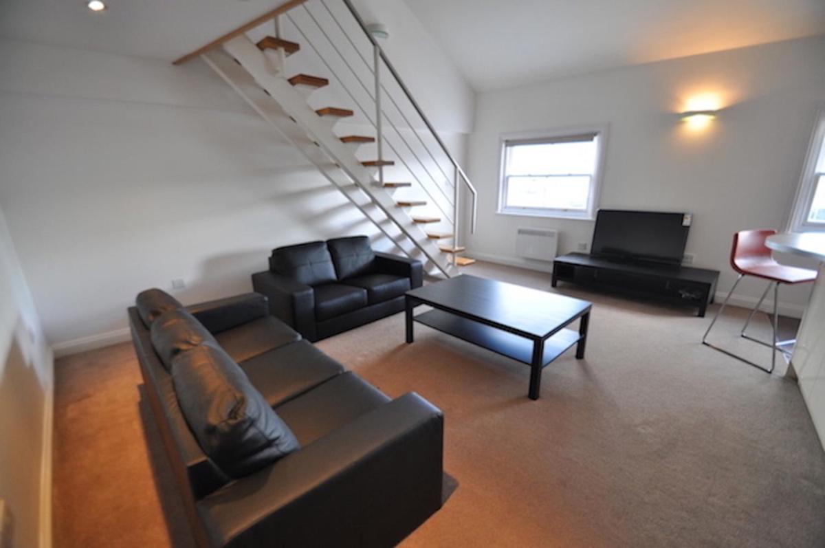 Princes Dock Chambers 10 - Housity