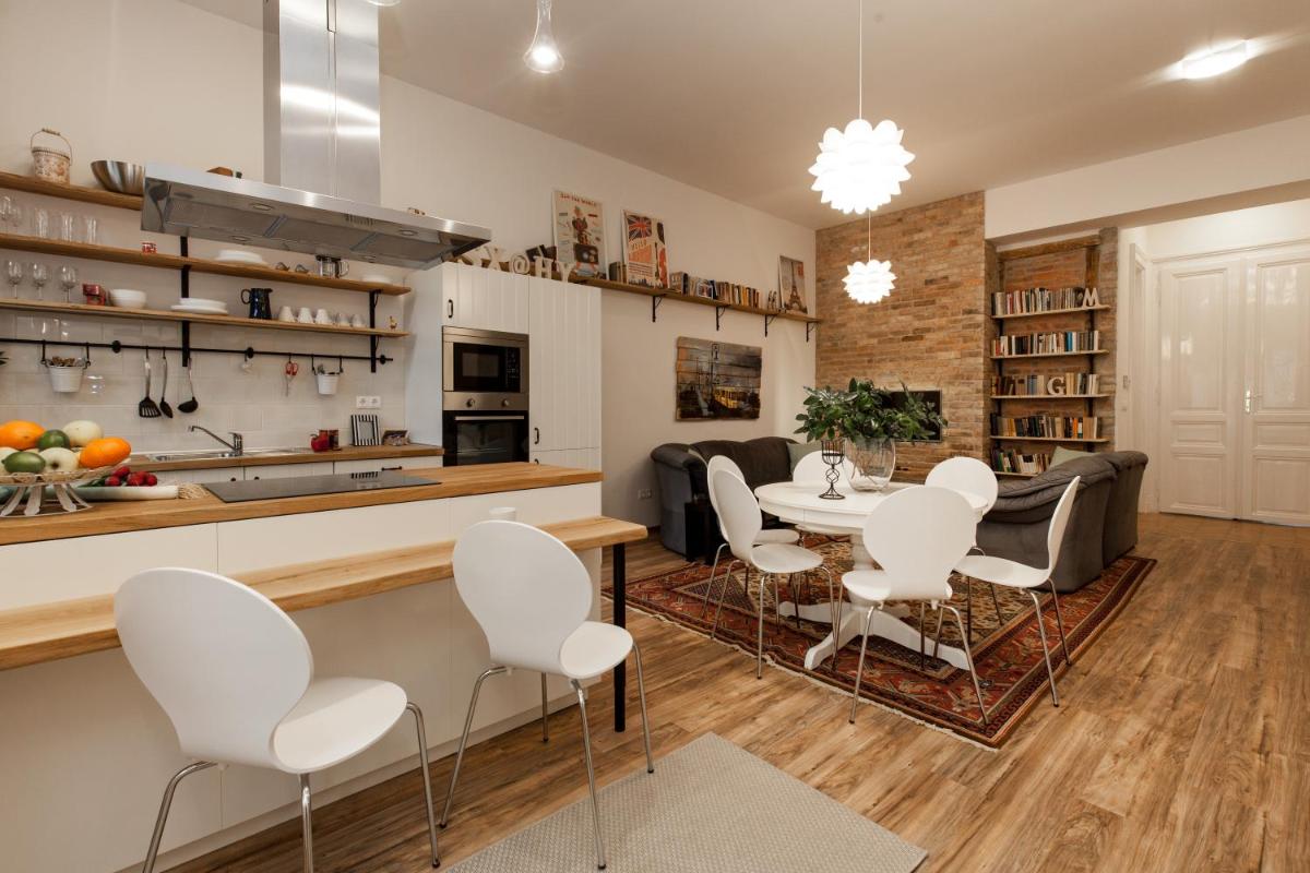 Suitetrails - Annie's 3 bed and 3 bathroom apartment