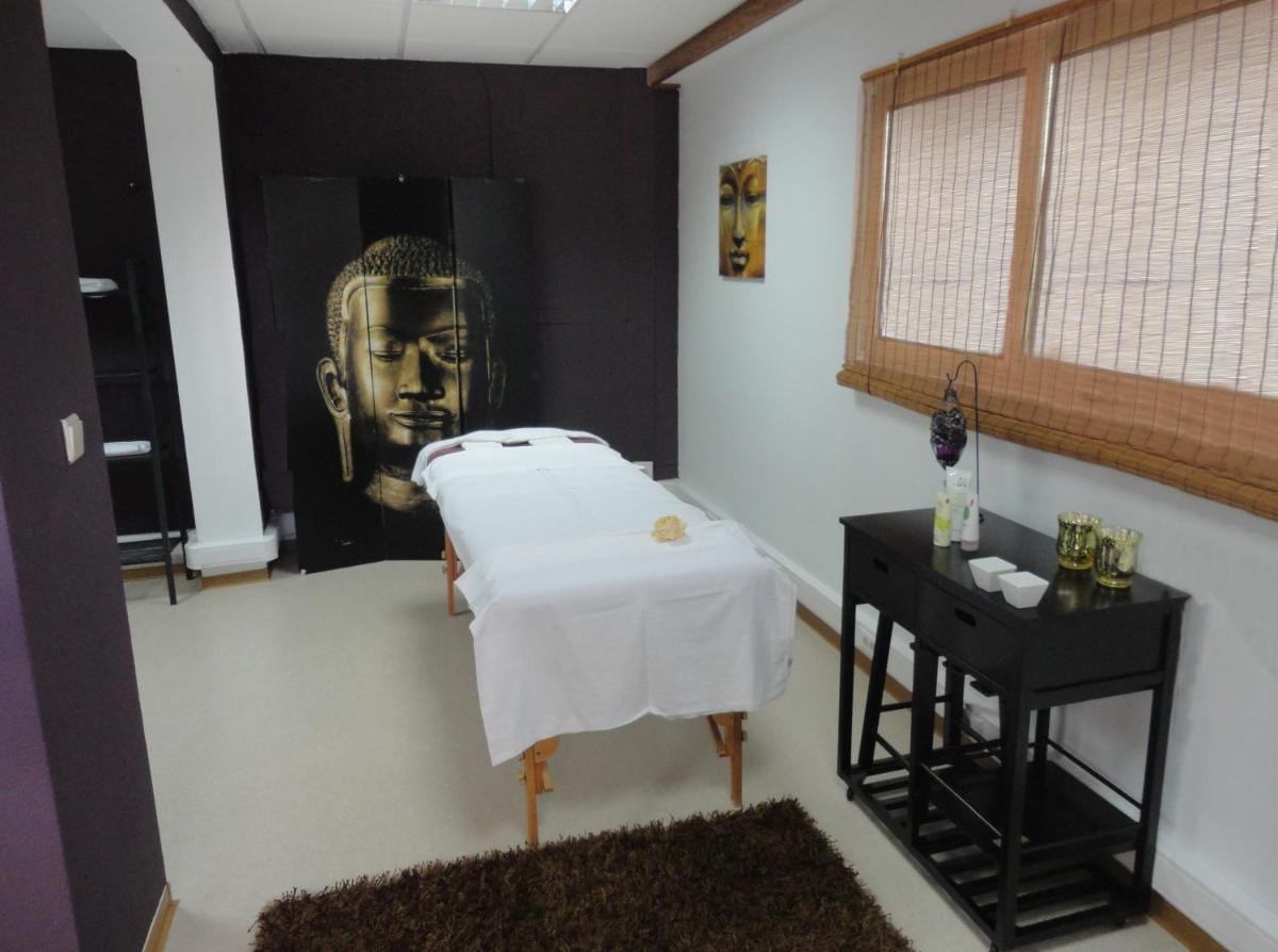O spa e/ou outras comodidades de bem-estar em Muthu Oura Praia Hotel