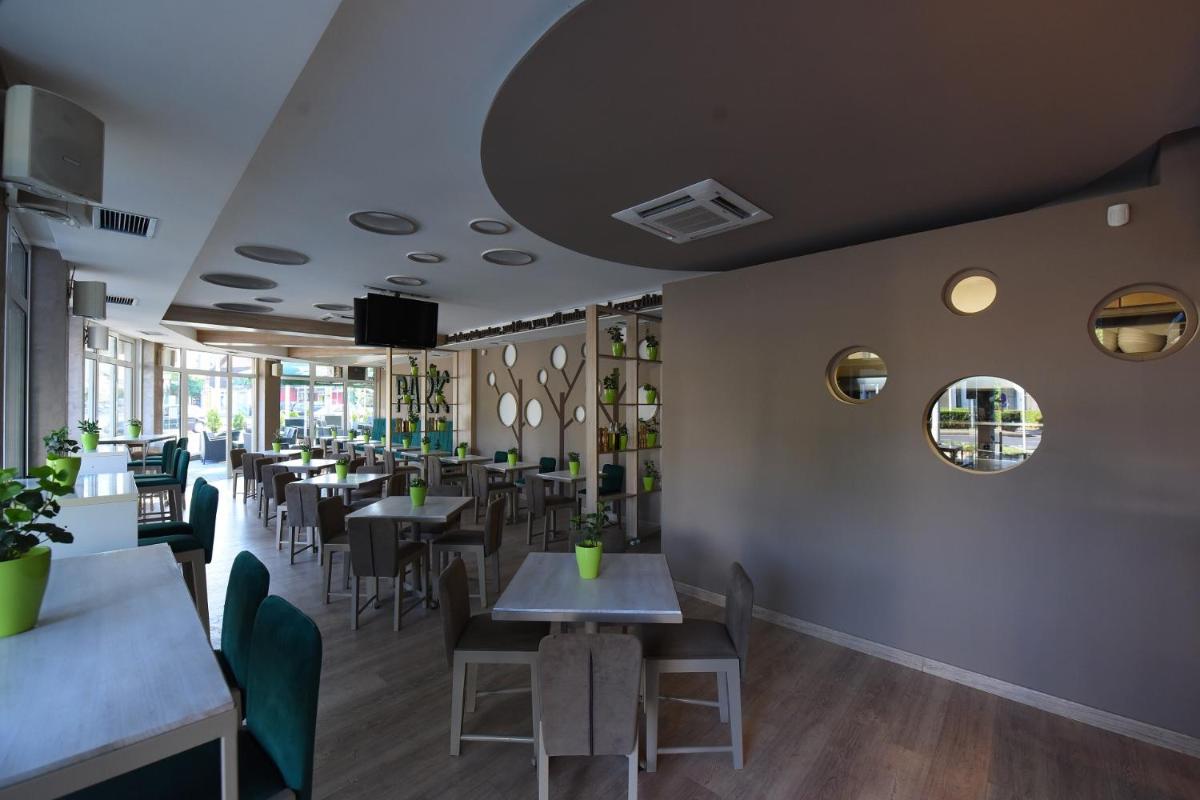 Aparthotel Park - Housity