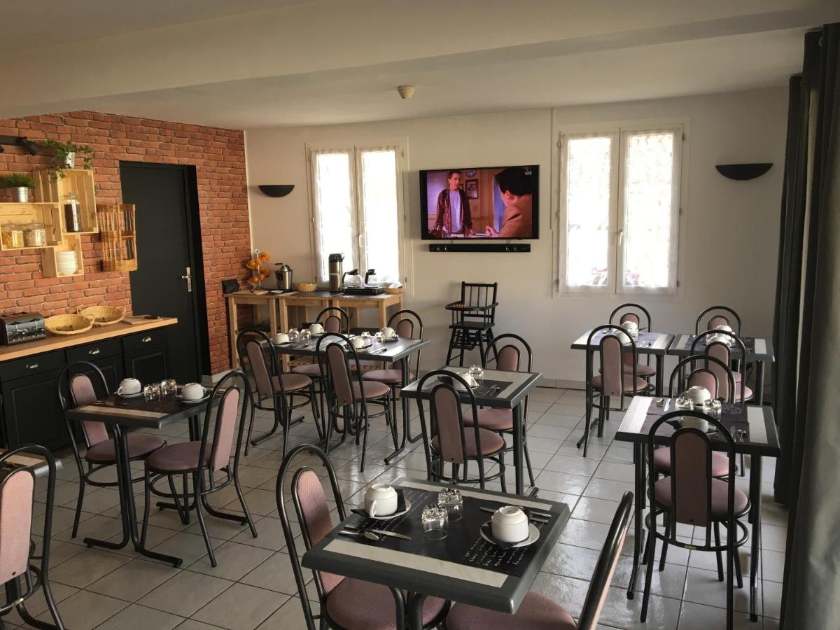 Hôtel Le Dauphin - Housity