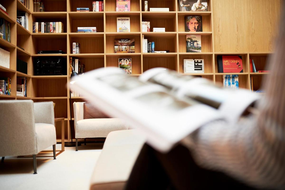 Die Bibliothek im Hotel Die Bibliothek im Hotel