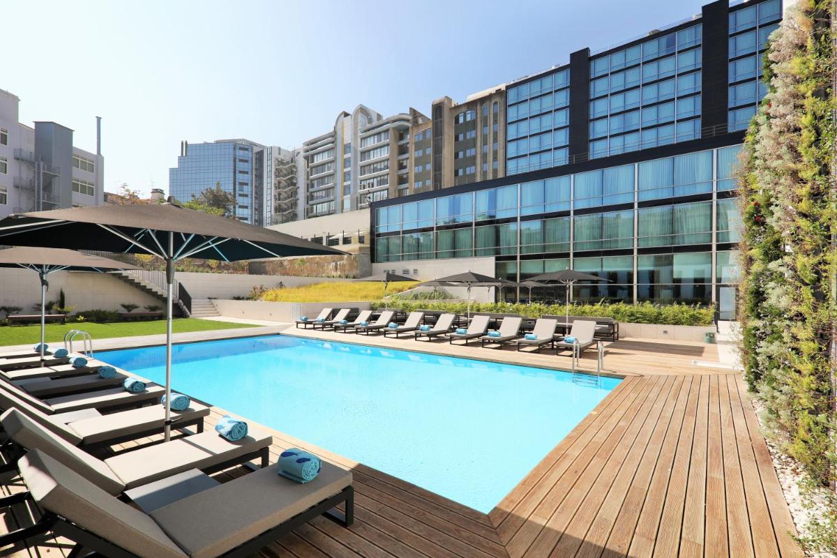 A piscina em ou perto de Iberostar Selection Lisboa
