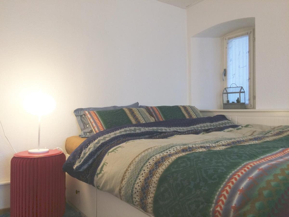 In Swiss Home - Rathaus from 1284 historical Apartment - Housity