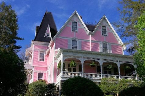 Cedar Crest Inn - Housity