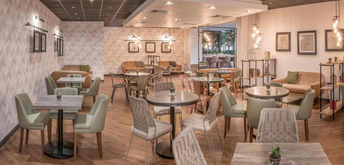 De Vere Wokefield Estate - Housity