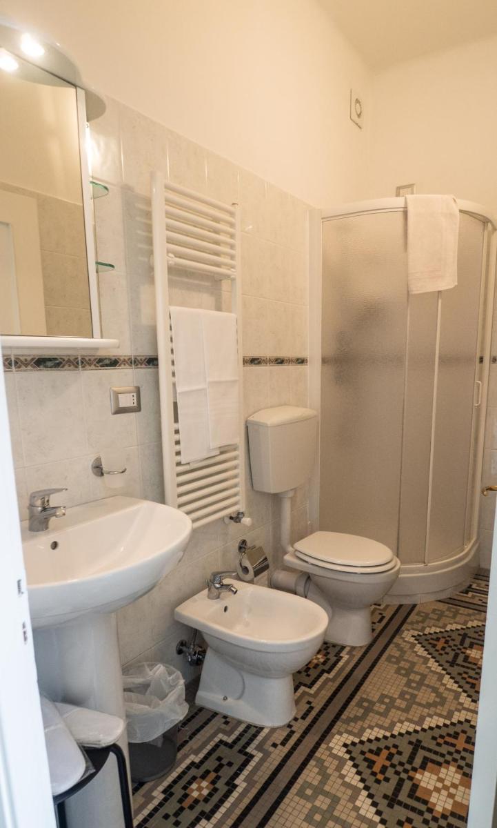 Camere Fontanavecchia - Housity