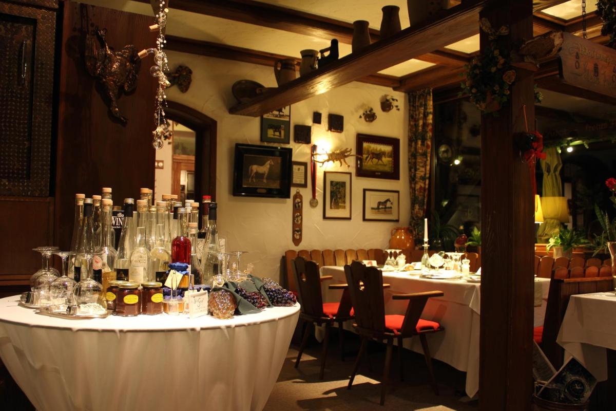 Hotel-Restaurant Lindenhof - Housity