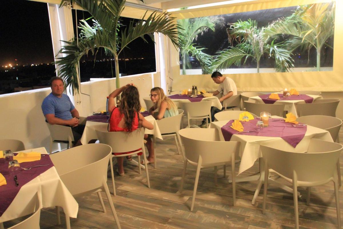International Hotel Dakar - Housity