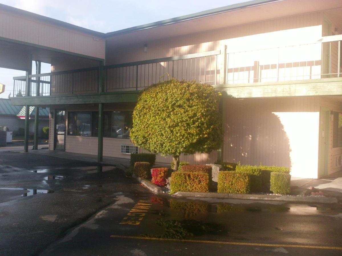 Sunrise Inn - Housity