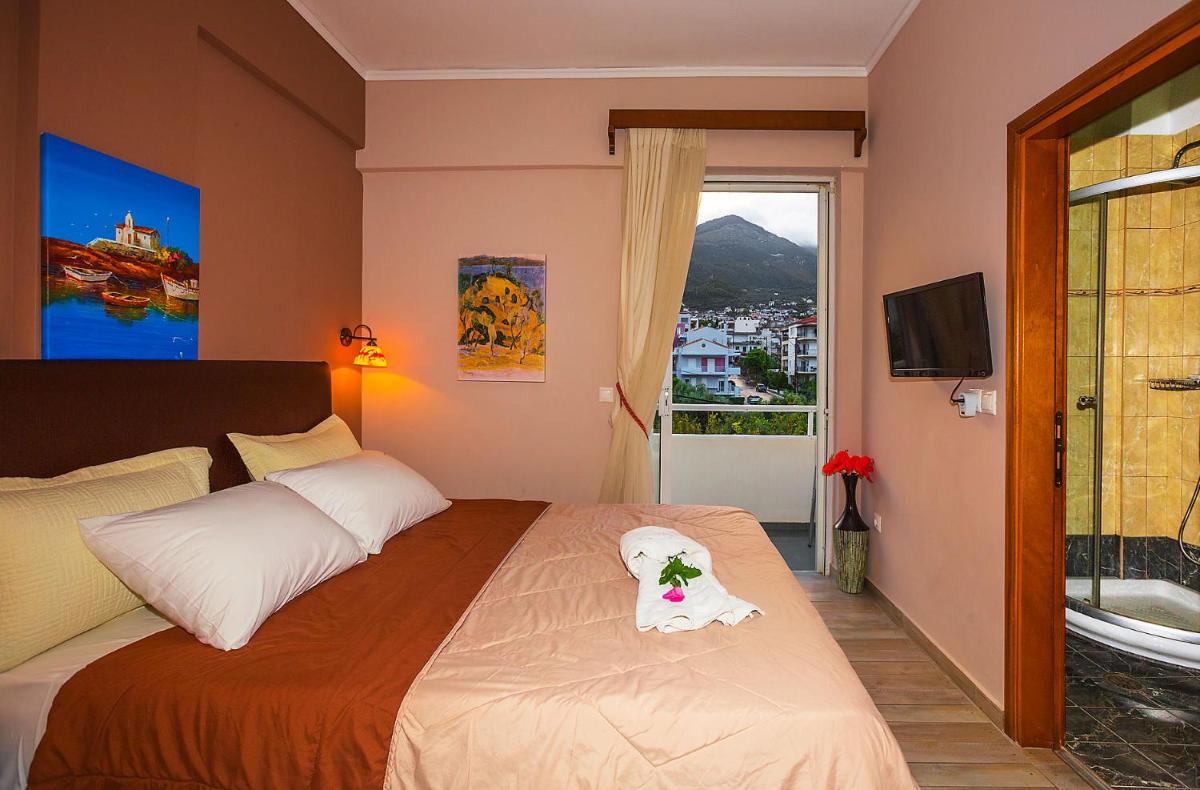 Kyparissia Beach Hotel - Housity