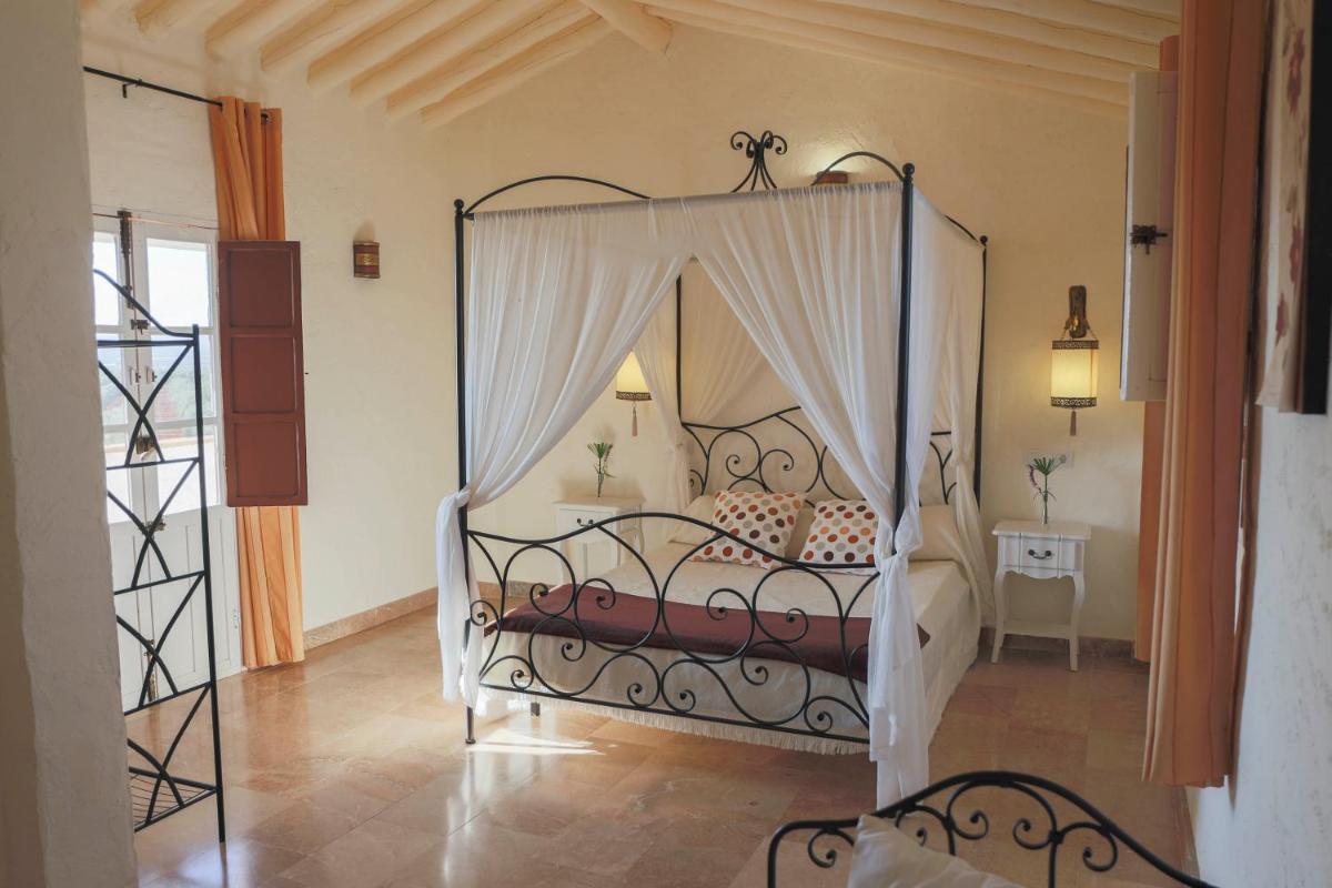 Hotel Rural Hoyo Bautista - Housity