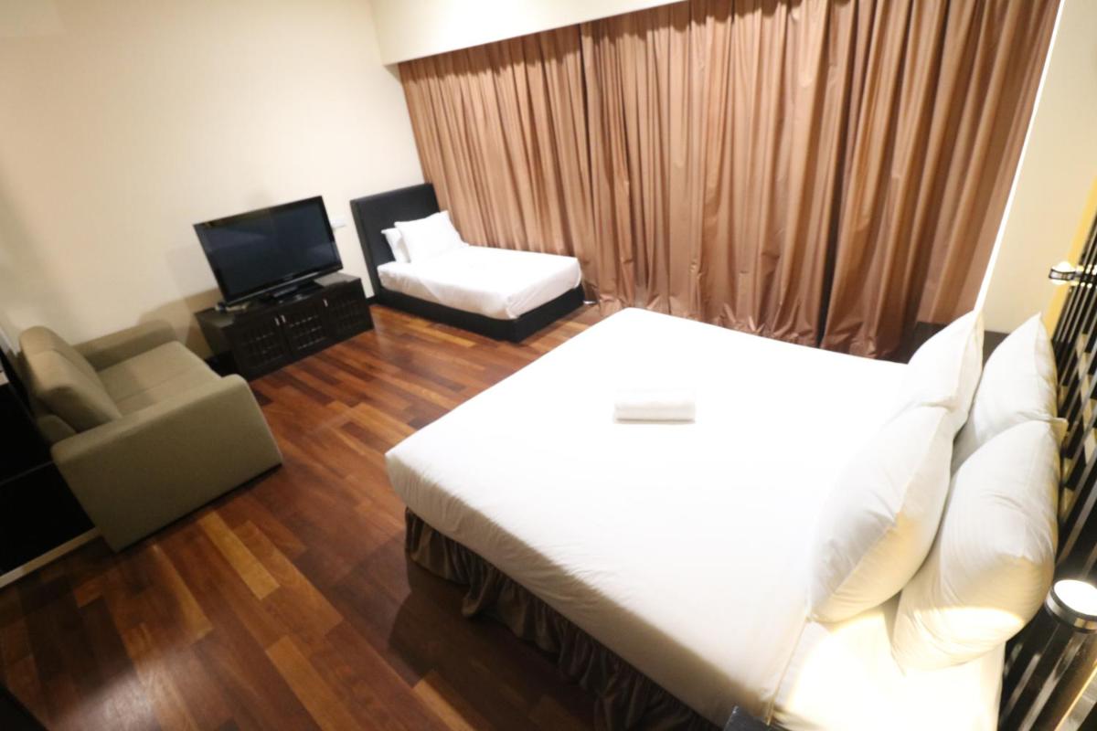 Millennium Suite At Pyramid Tower - Housity