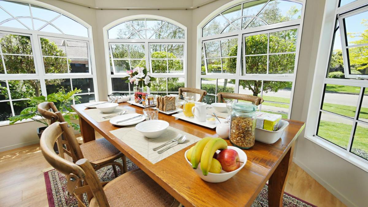 Suitetrails - Olive House Bed and Breakfast