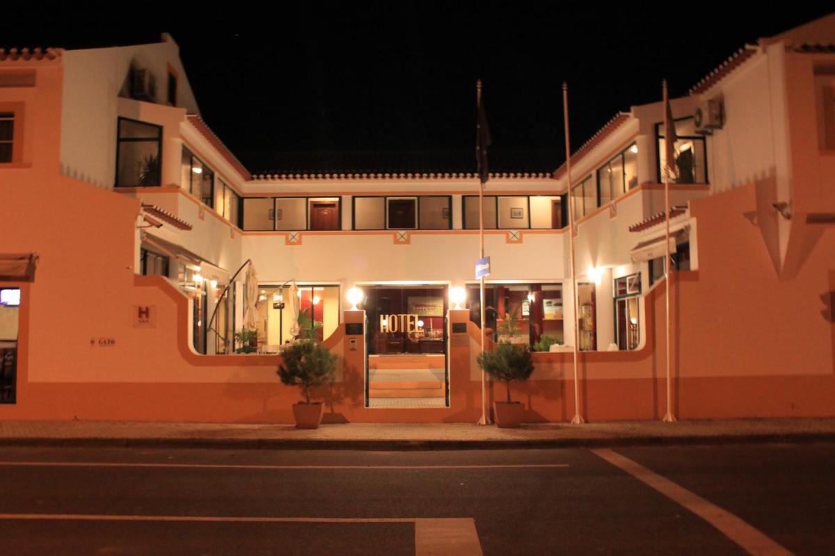O edifício onde o hotel está situado