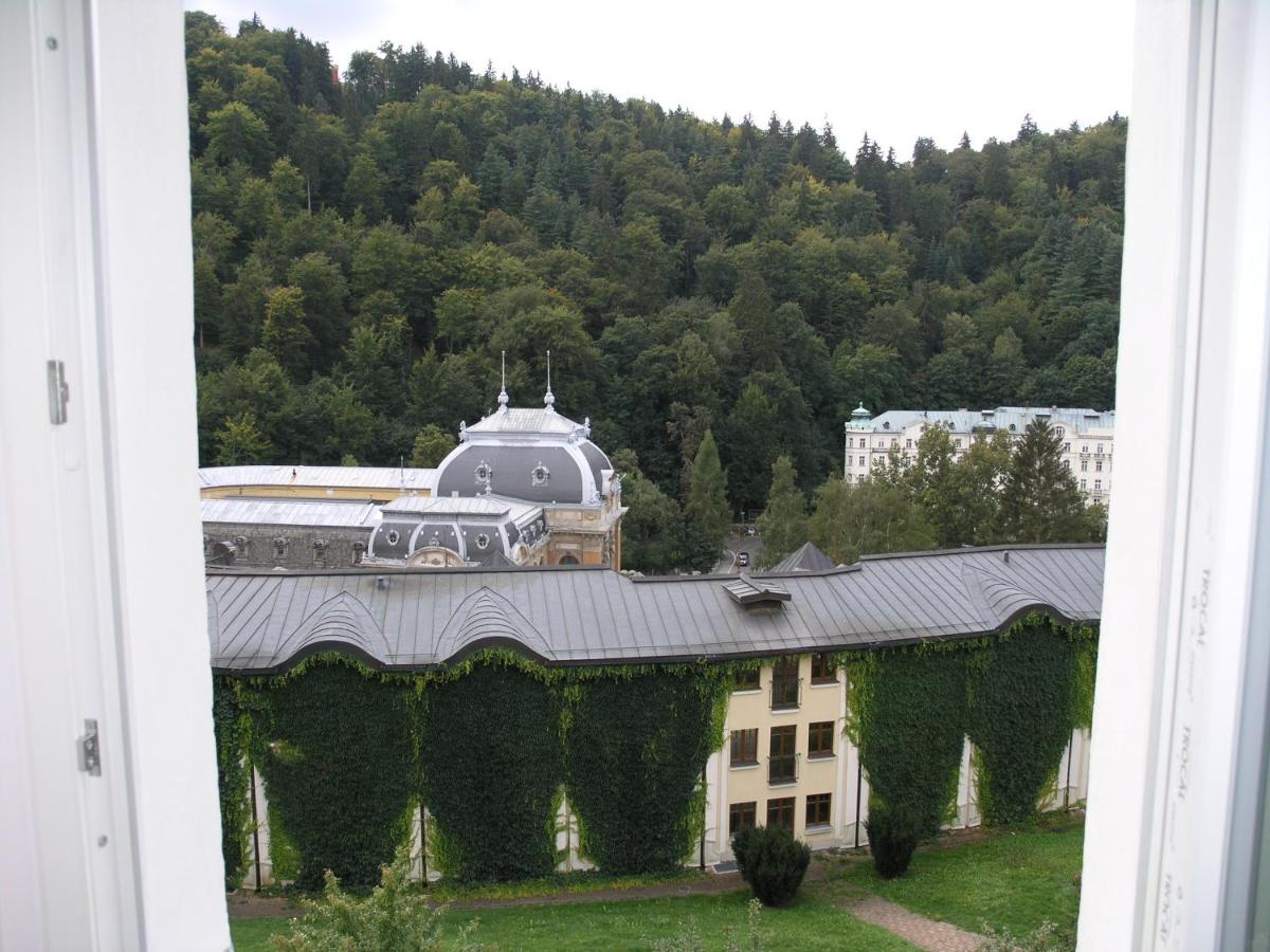 Apartmán LUX Škroupova - Housity