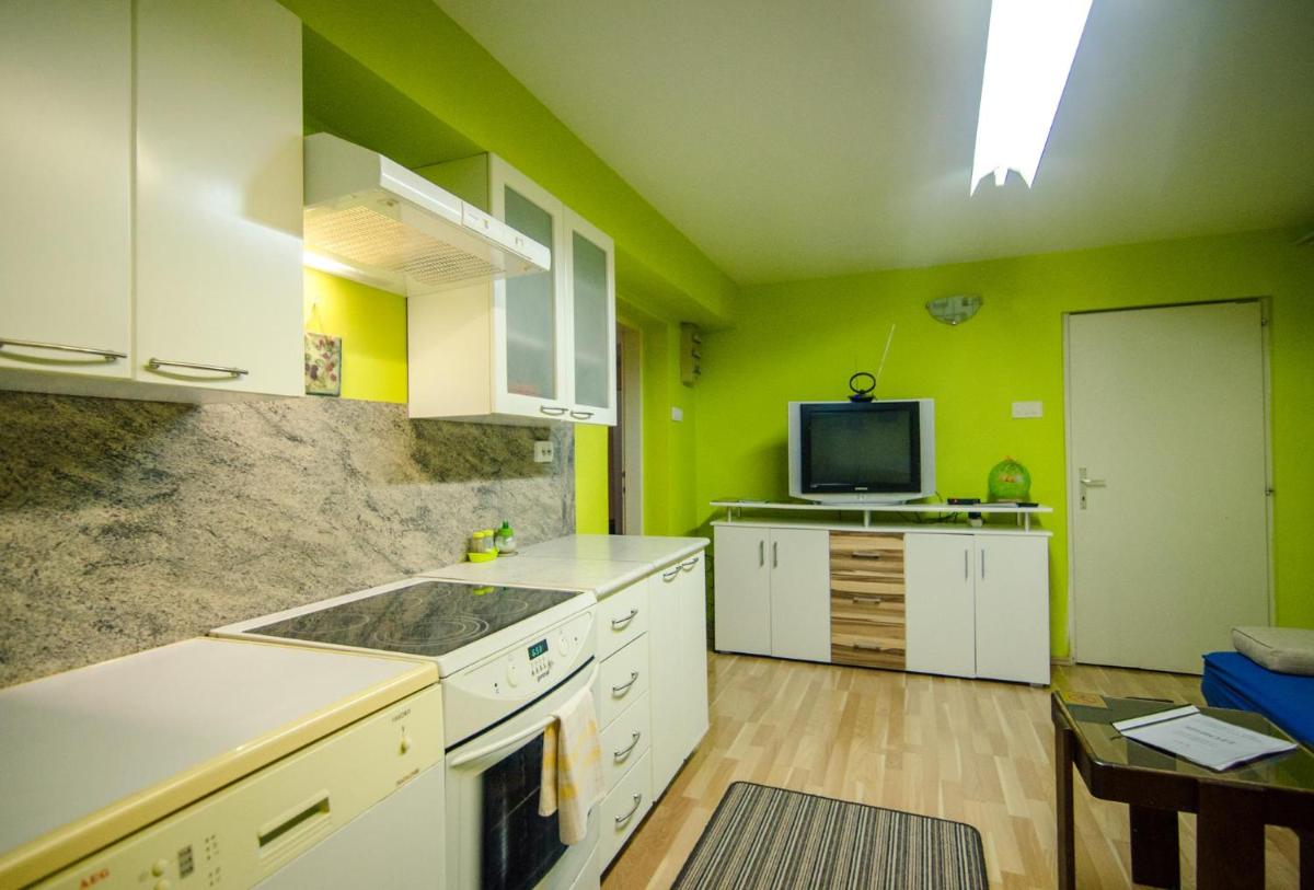 Suitetrails - Apartment & Rooms Miboti