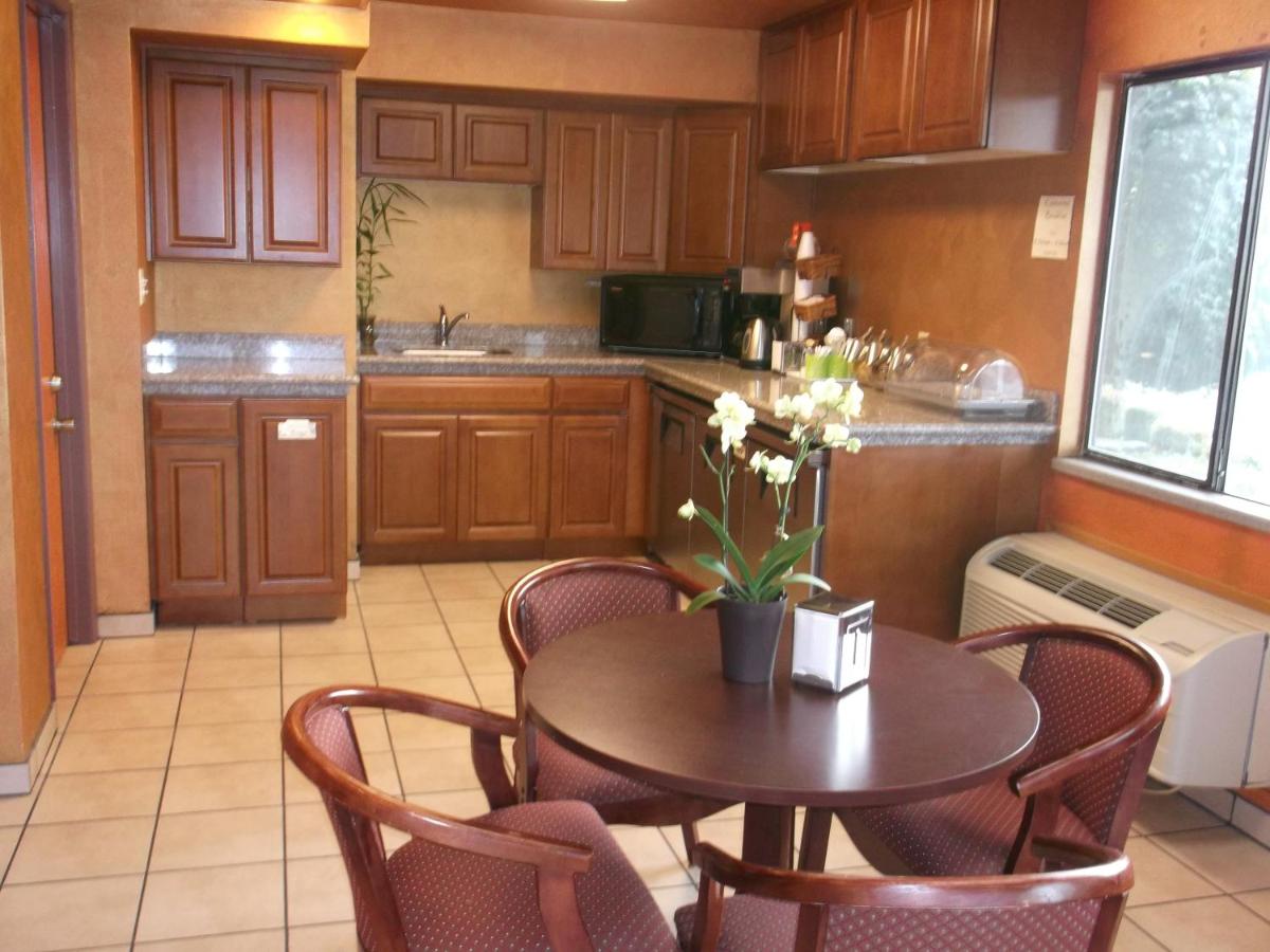 Sunrise Inn - Housity