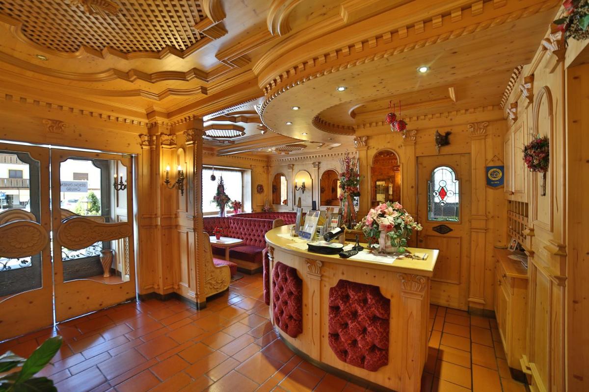 Hotel Serles Superior - Housity