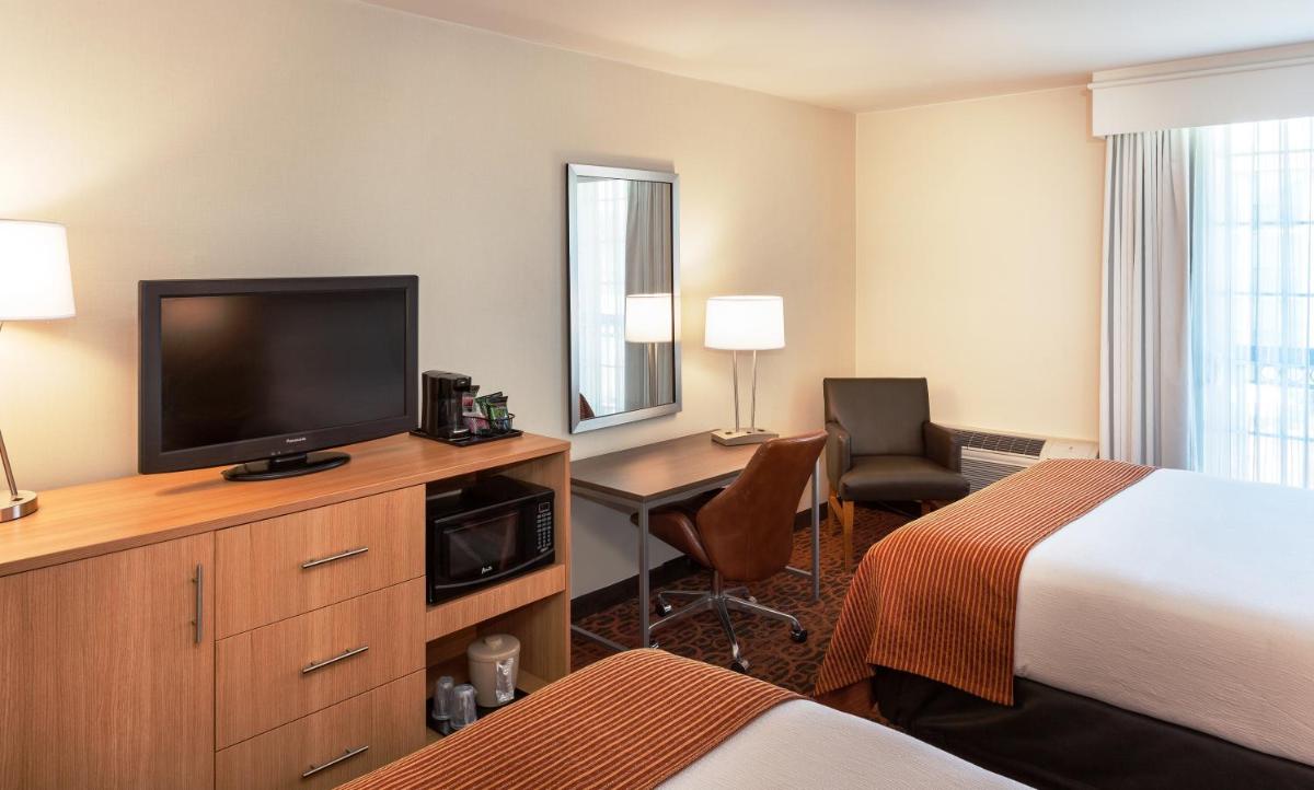 Holiday Inn San Antonio-Downtown/Market Square, an IHG Hotel - Housity