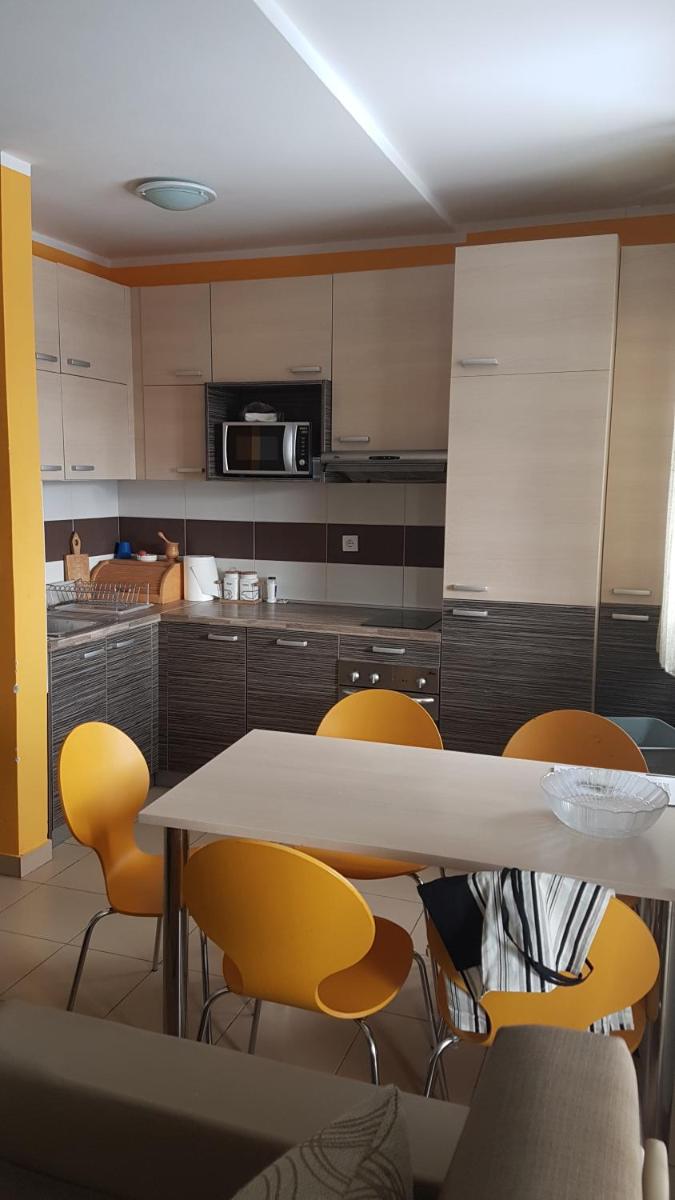 Kopaonik Jolly kop Villa Jana apartmant 6 - Housity