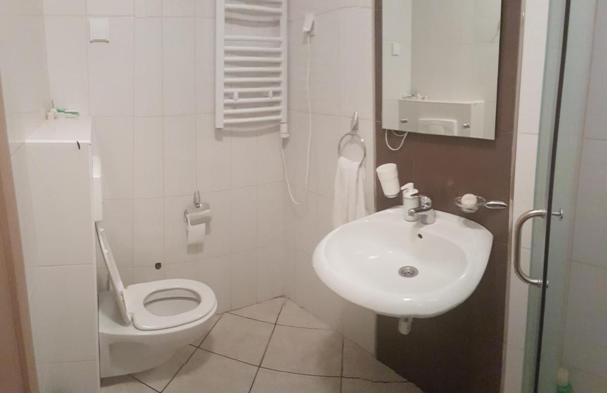 Kopaonik Jolly kop Villa Jana apartmant 6 - Housity