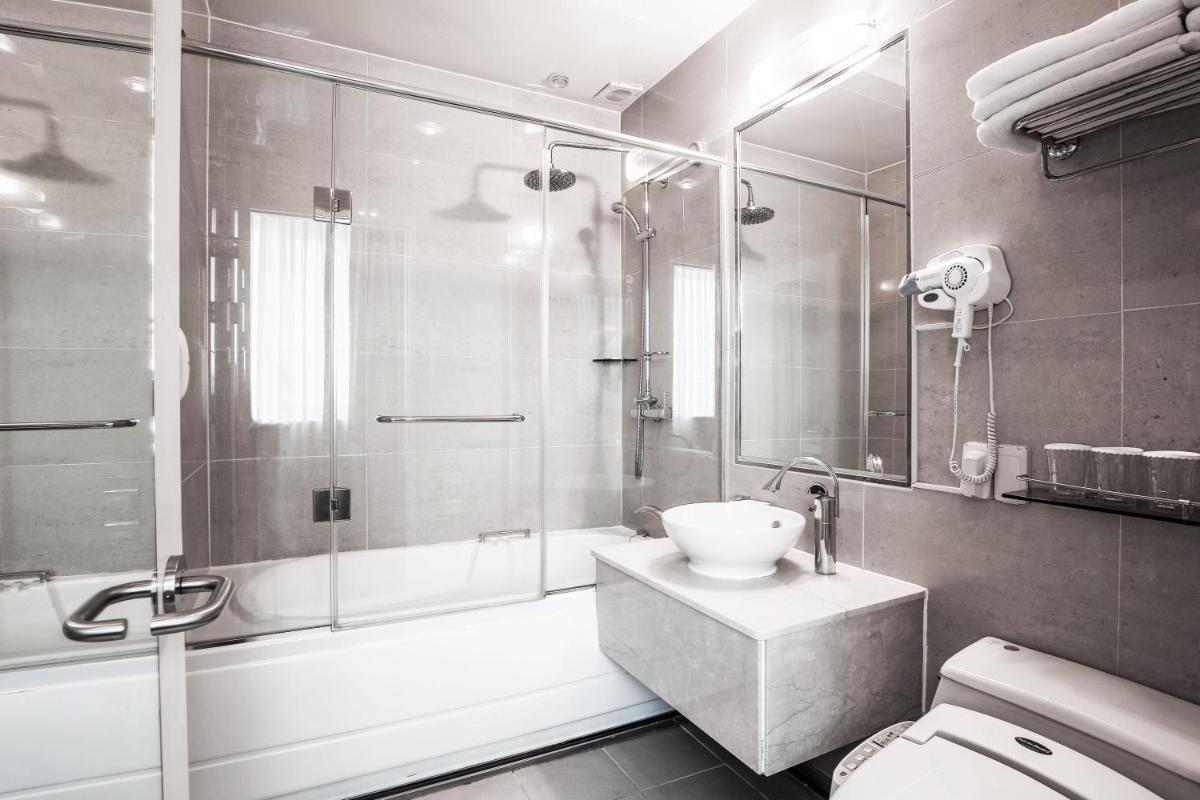 Hotel Prince Seoul - Housity