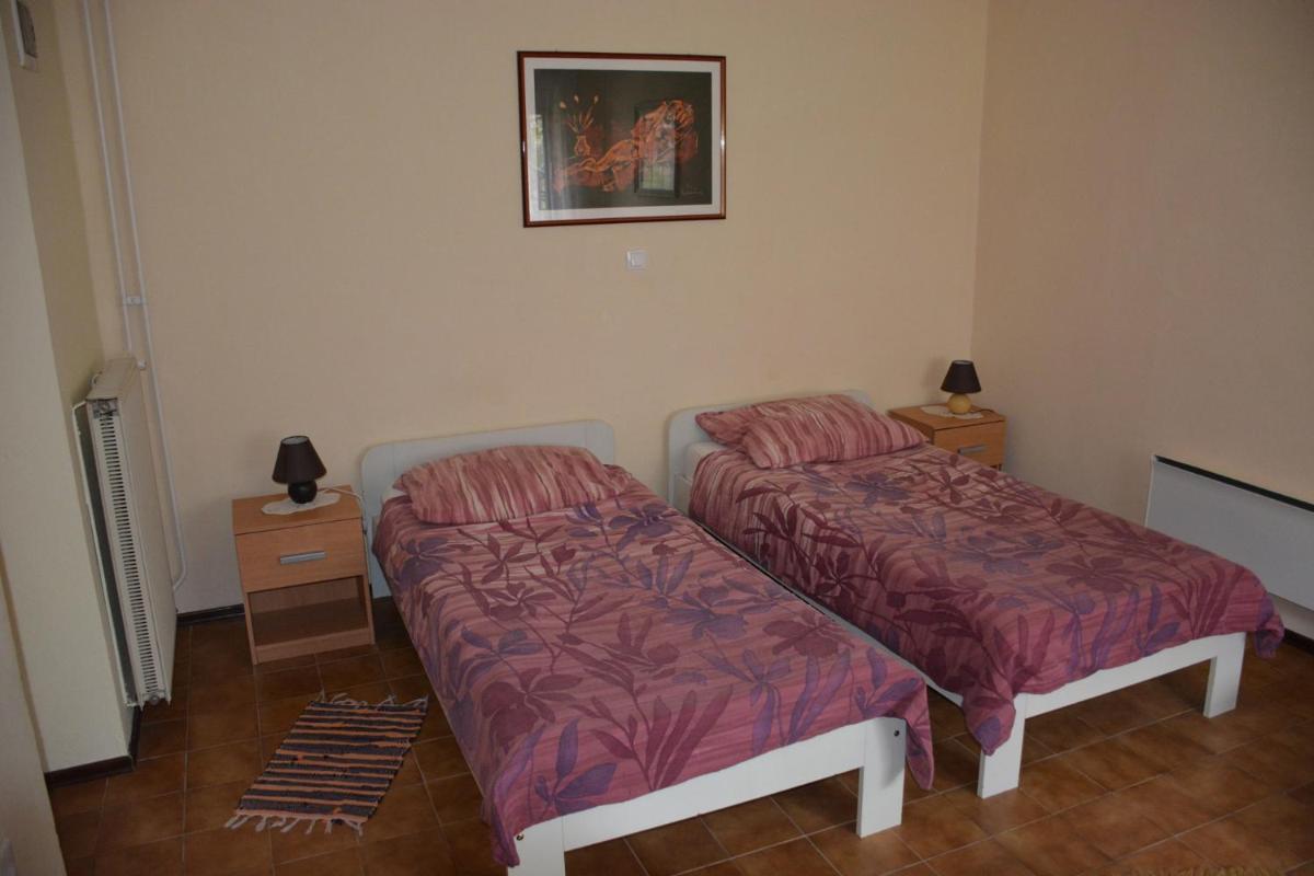 Apartma Podgornik - Housity