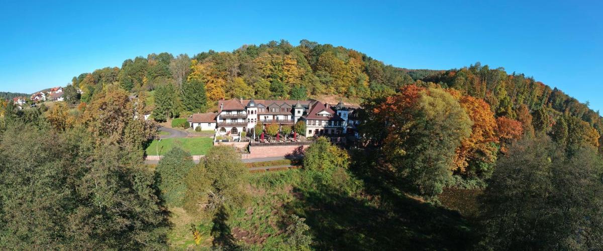 Naturhotel Rügers Forstgut - Housity