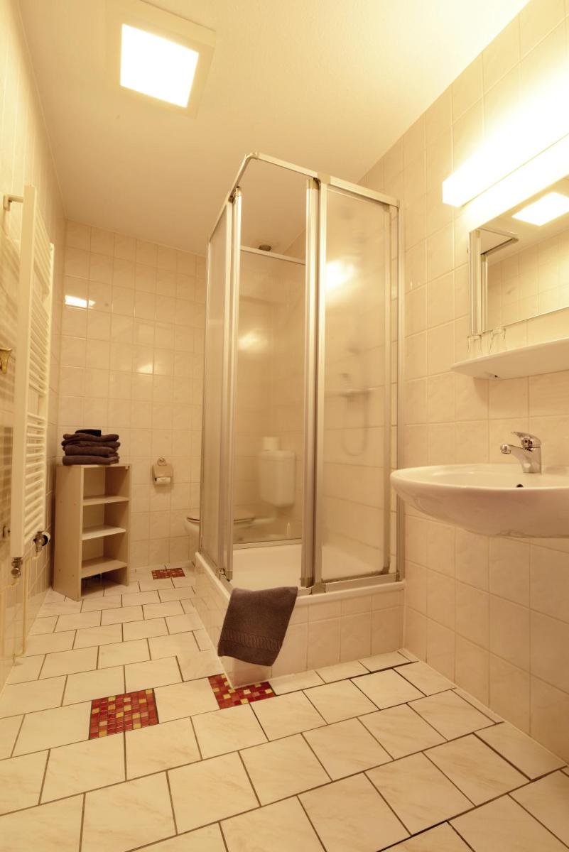 Landgasthof & Hotel KRONE Eischleben - Housity