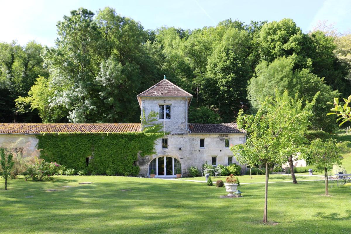 Suitetrails - Château de Courtebotte