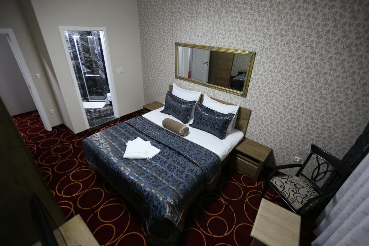 Hotel Pejton - Housity
