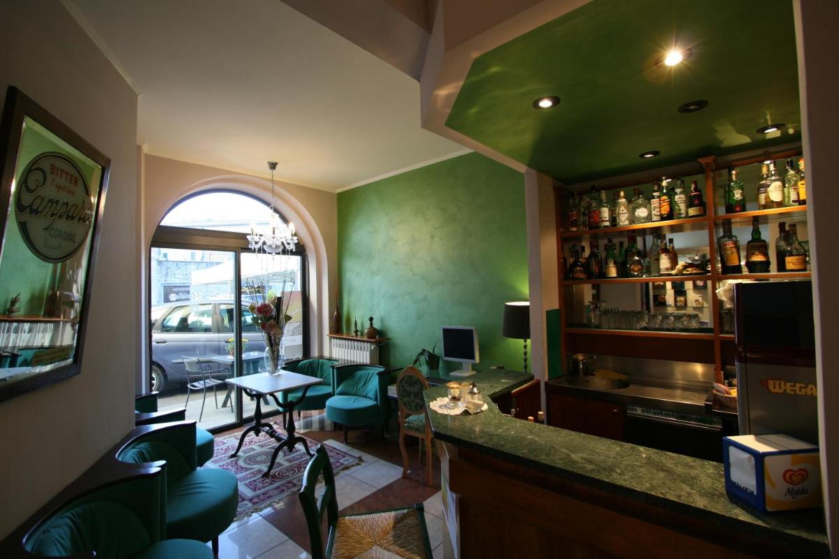 Hotel La Meridiana - Housity