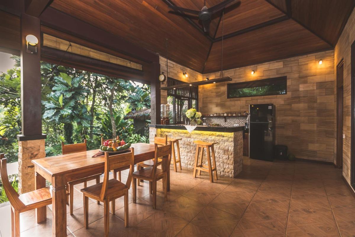 A Priori Villa Ubud - Hizvo
