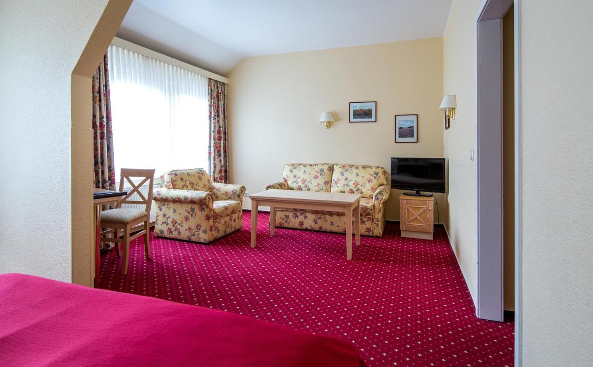 Hotel Acht Linden - Housity