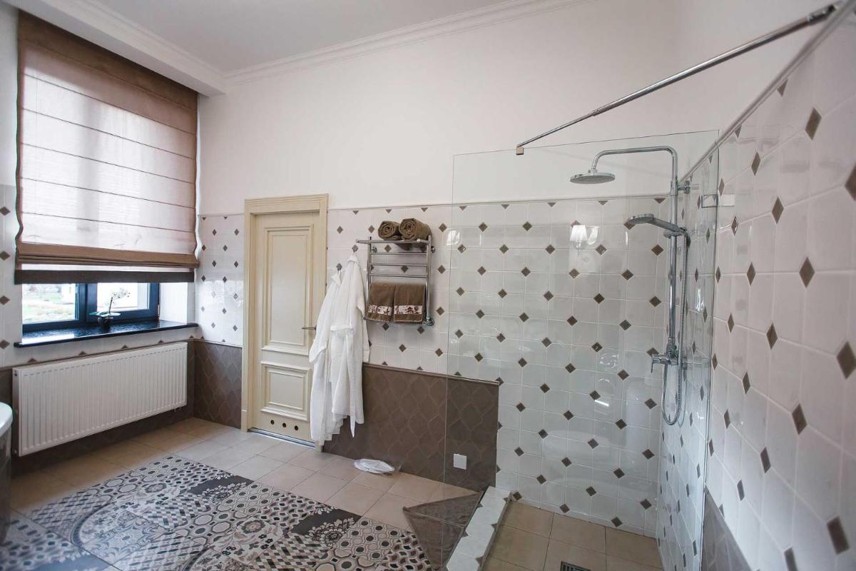 Mariinskiy - Housity