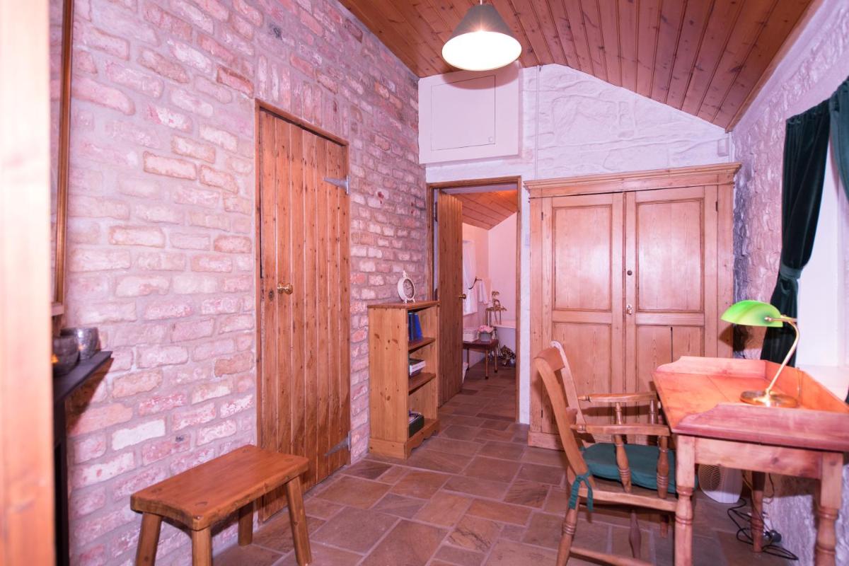 Suitetrails - Railway Crossing Cottage