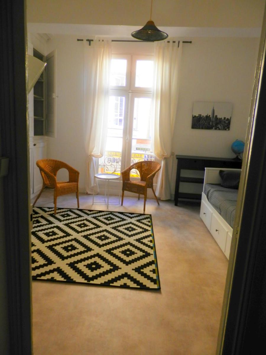 Couette & Café Roxane - Housity