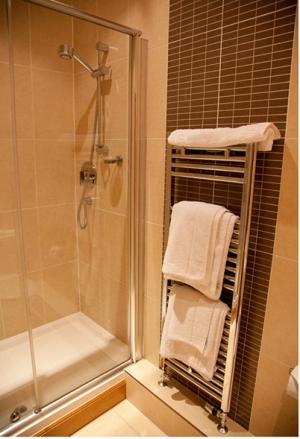 The City Hotel - Housity