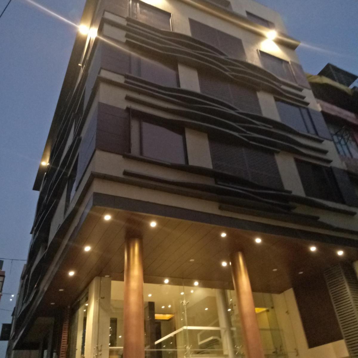 Hotel Sangat Regency - Housity