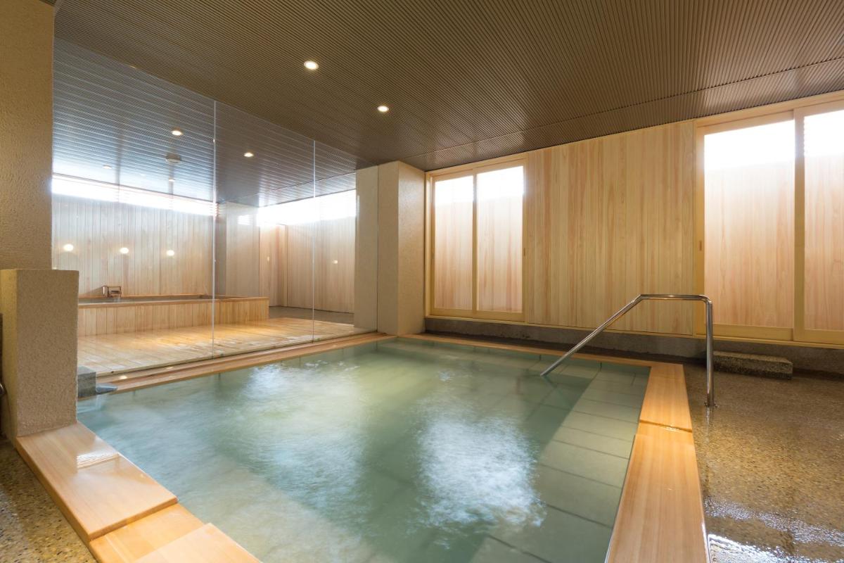 Hokuriku Yamashiro Onsen Hotel Kikyou - Housity