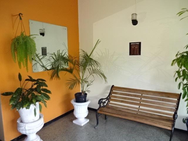 Worthington Towers Apartment - Housity