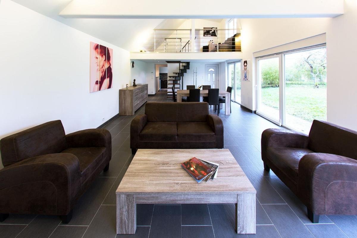 SFK -Maison Moderne-Jardin-Parking-10mn Strasbourg - Housity
