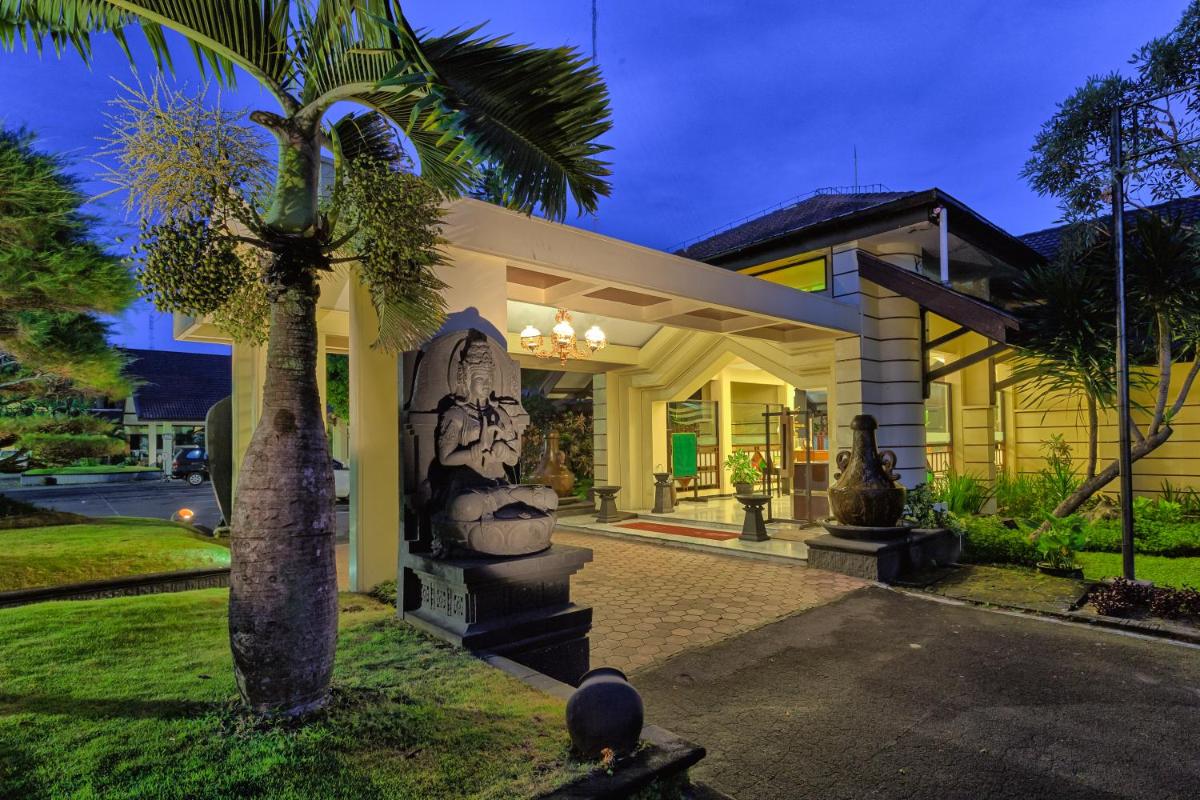 Hotel Montana Dua Malang - Housity